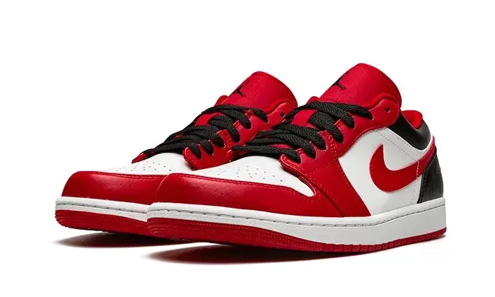 Air Jordan 1 Low Bulls