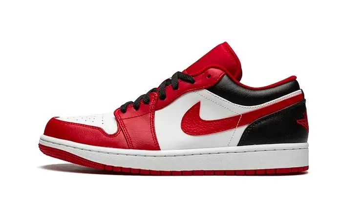 Air Jordan 1 Low Bulls