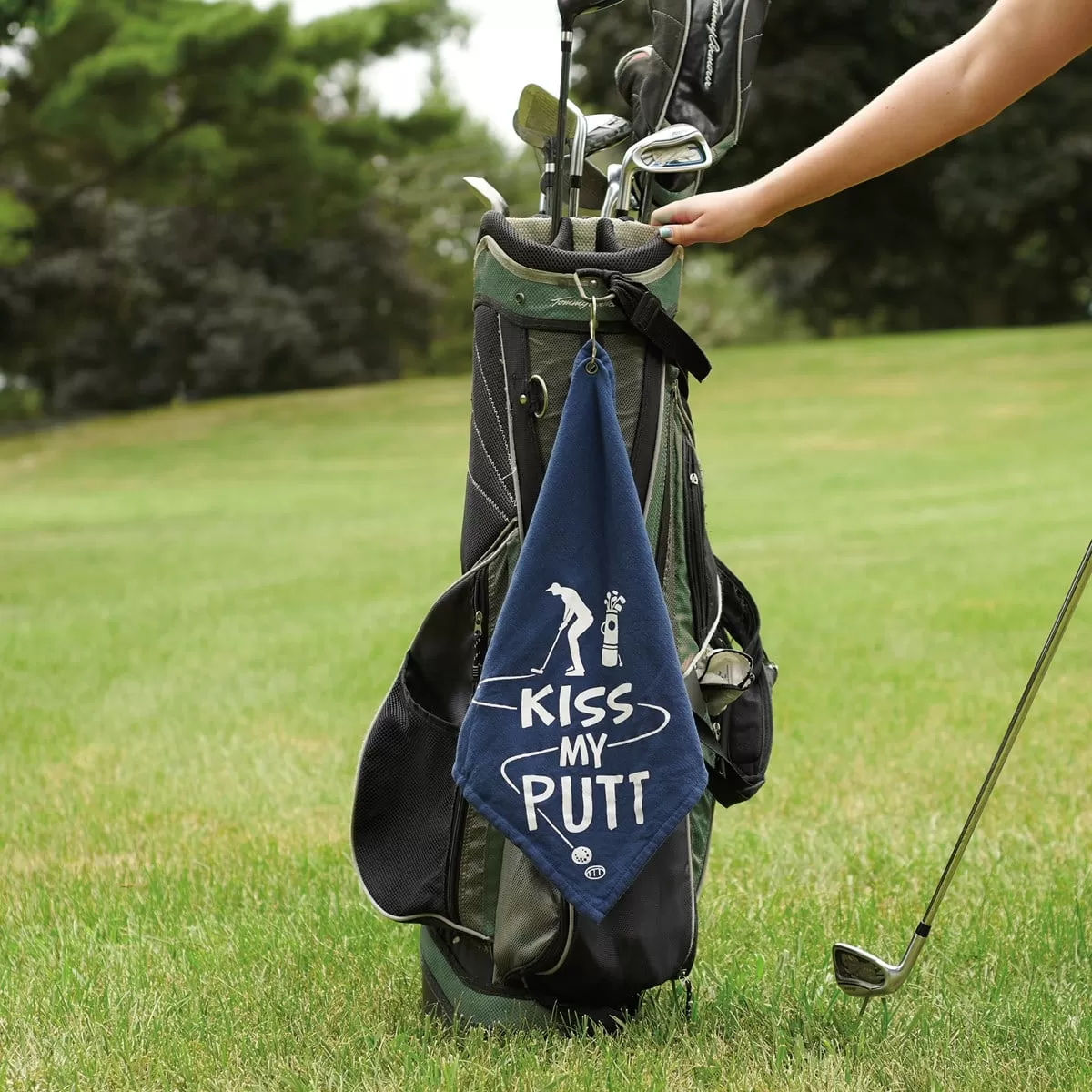 Kiss My Putt Golf Towel