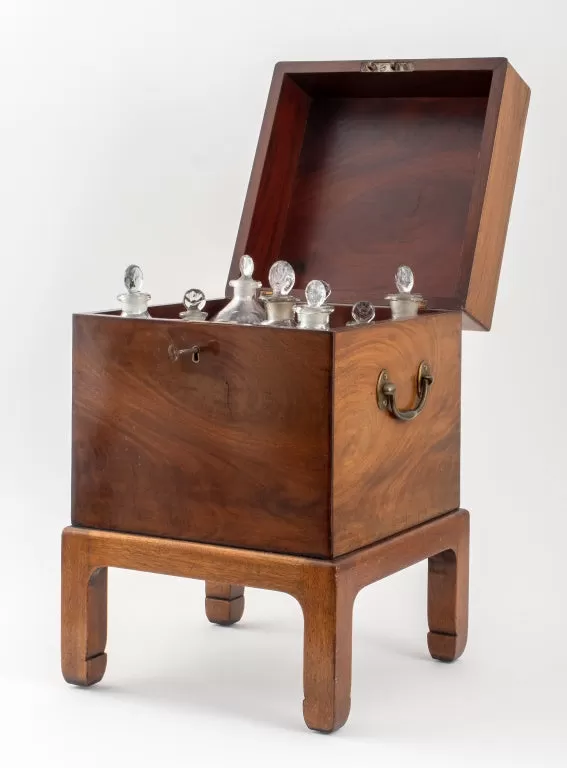 Late Regency Mahogany Cellarette with Bottles, 19C