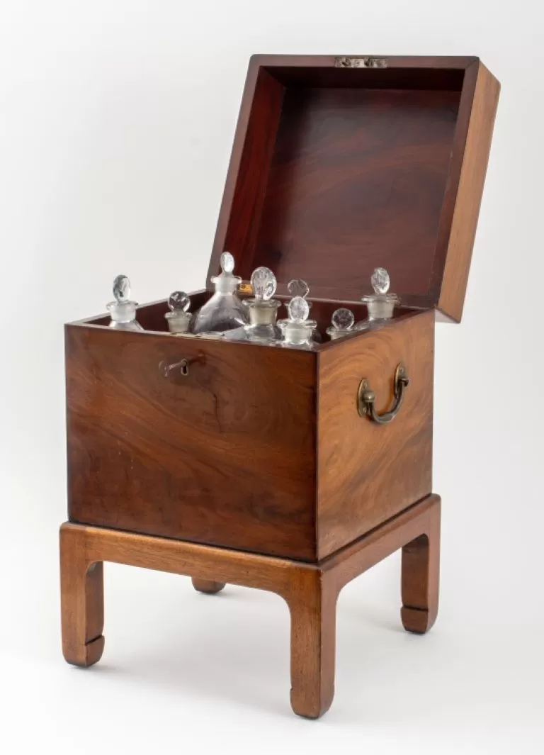 Late Regency Mahogany Cellarette with Bottles, 19C