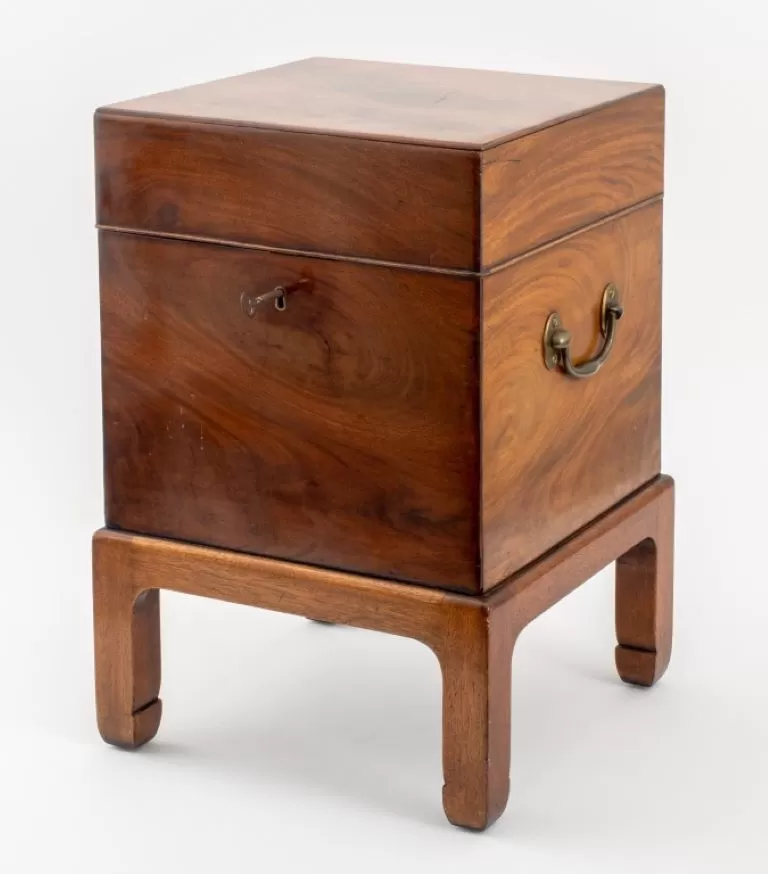 Late Regency Mahogany Cellarette with Bottles, 19C