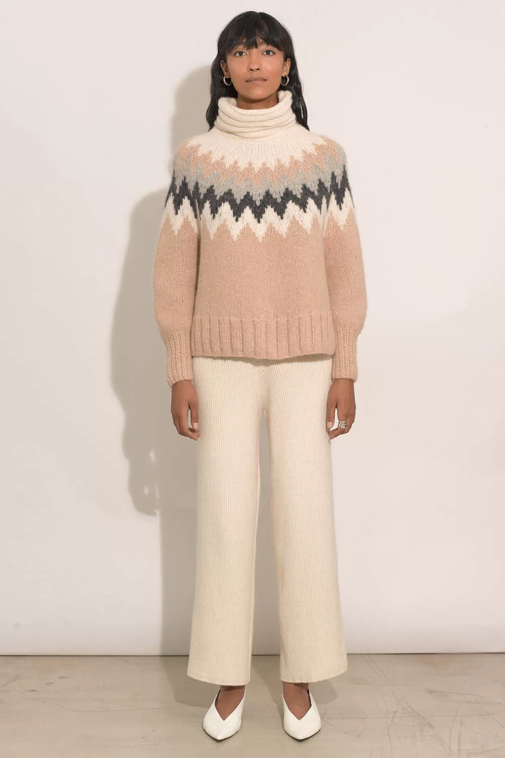 MAGNEA SWEATER IN CAMEL COMBO