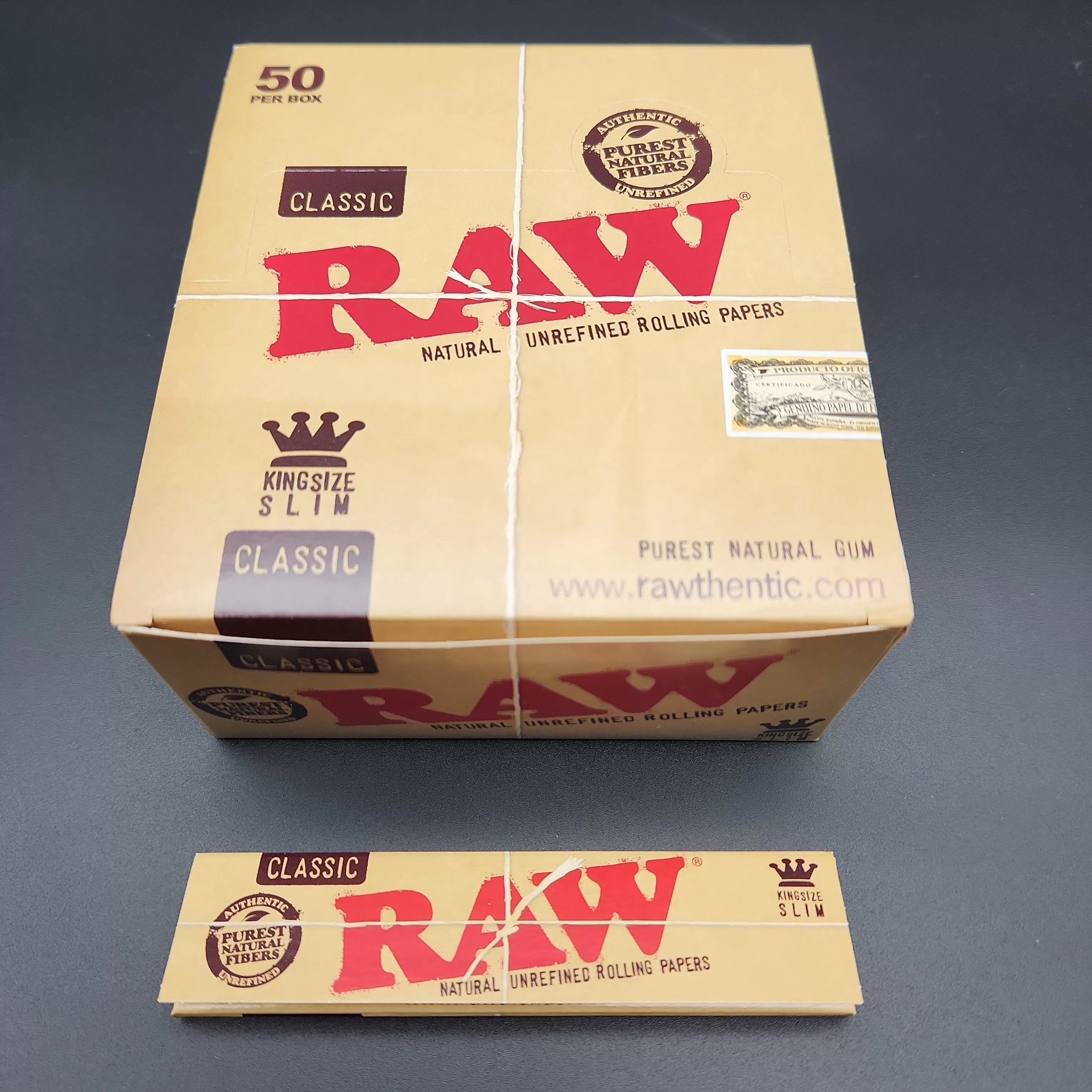 RAW Classic Rolling Papers - King Size Box