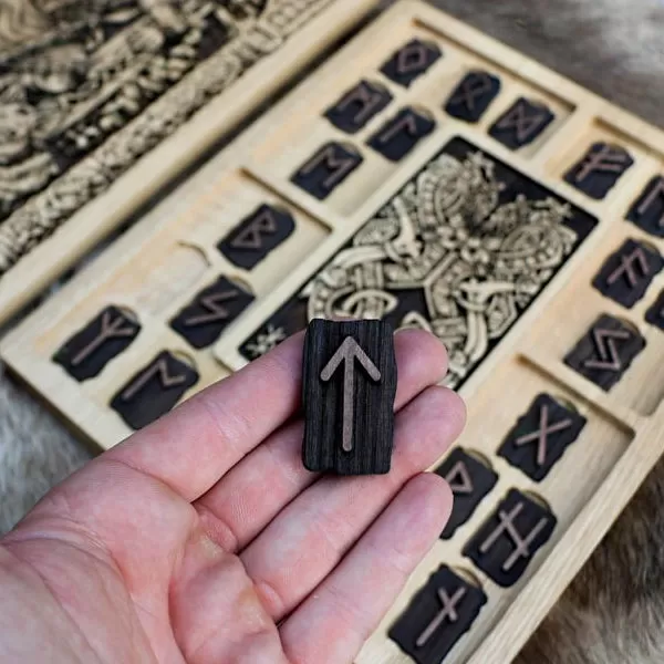 Rune Set (Odin) - Oak