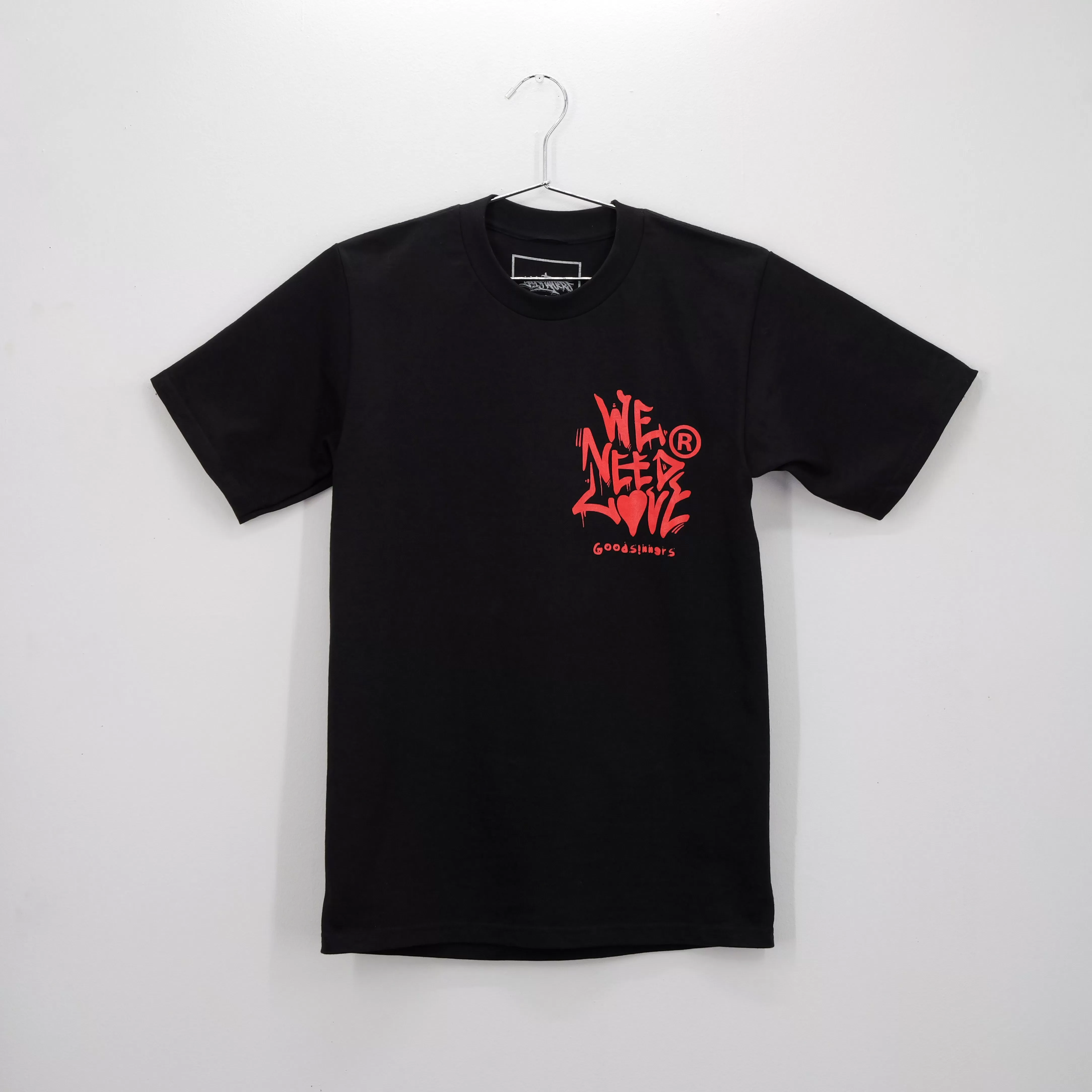 WE NEED LOVE TEE BLACK